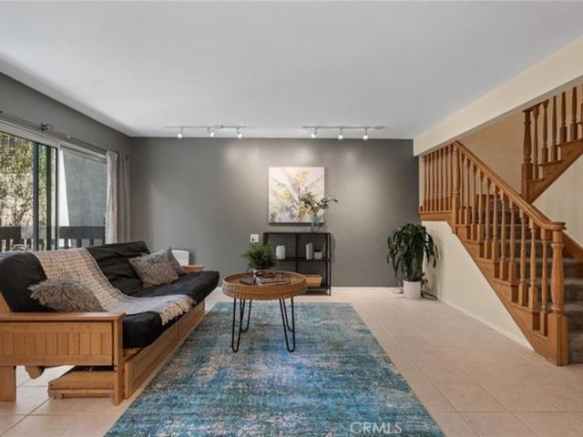 Condo for sale in San Pedro, Los Angeles