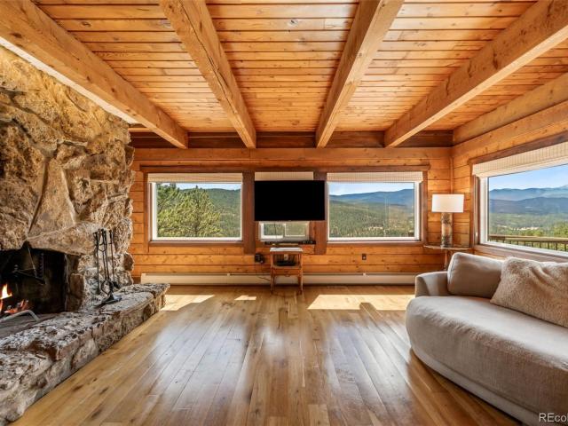 House for sale in Rosedale, Evergreen