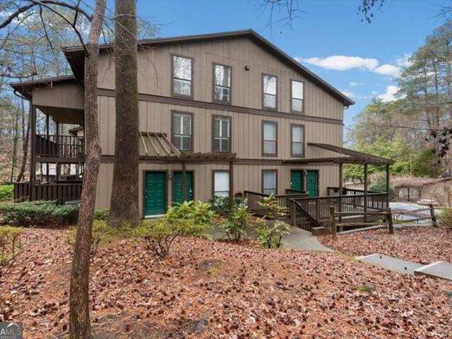 Condo for sale in Tucker, Georgia