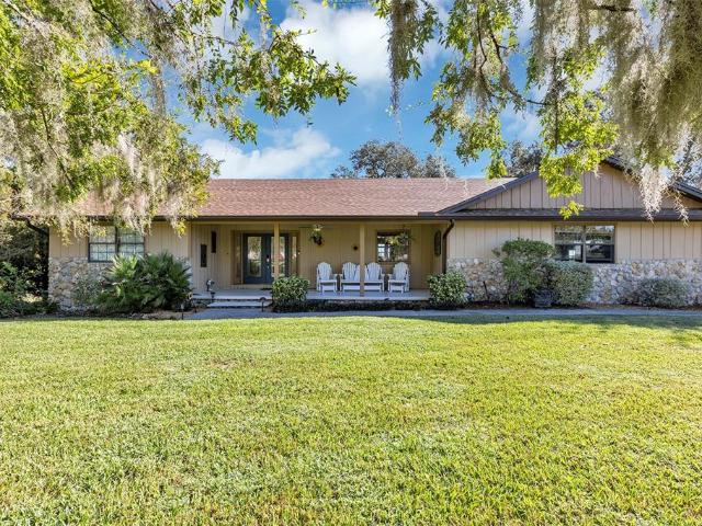 House for sale in Lady Lake, Florida