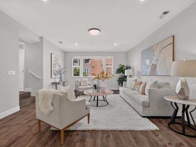 Townhouse for sale in Prima, Newark