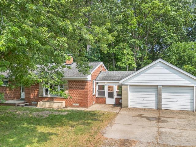 House for sale in Troy, Michigan