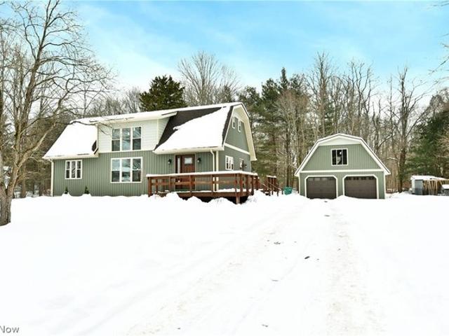 House for sale in Leavittsburg, Ohio