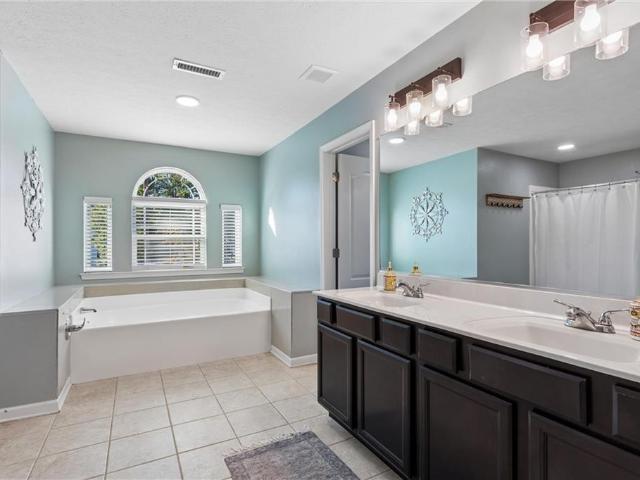 House for sale in Ordinary, Gloucester Point