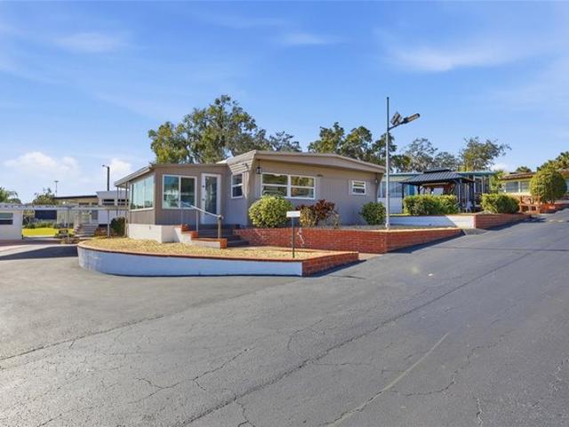 House for sale in Fruitland Park, Florida