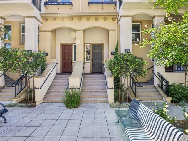 Condo for sale in Newark, California
