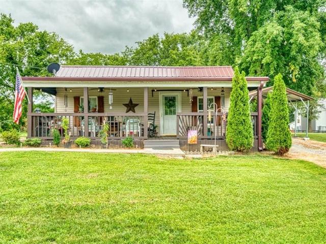 House for sale in Elkton, Kentucky