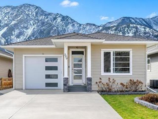 House for sale in Keremeos, British Columbia
