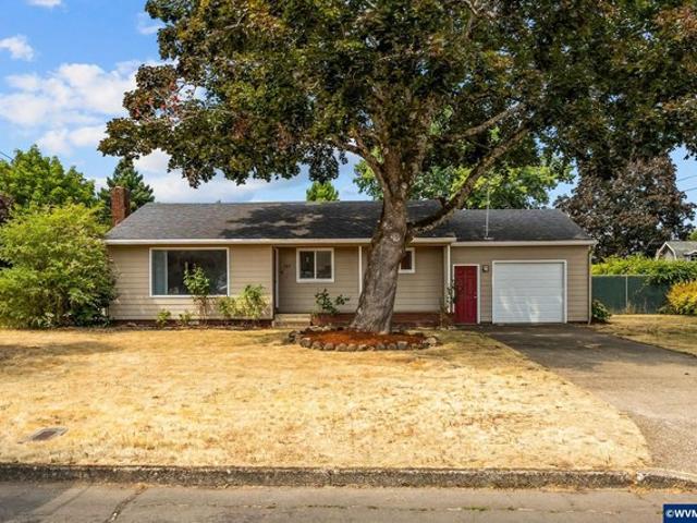 House for sale in Oregonia