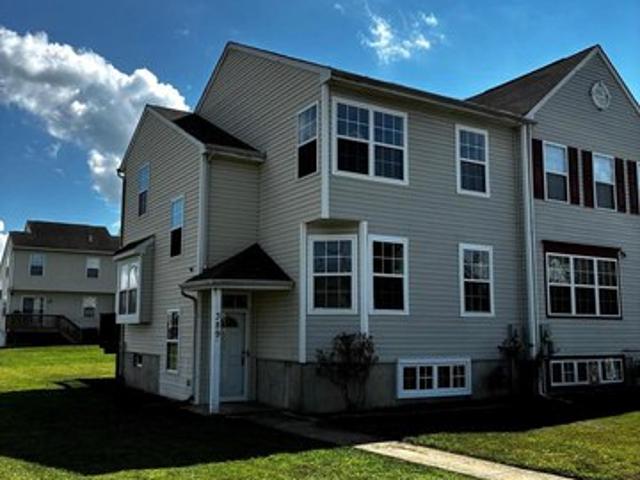 Townhouse for sale in Delaware