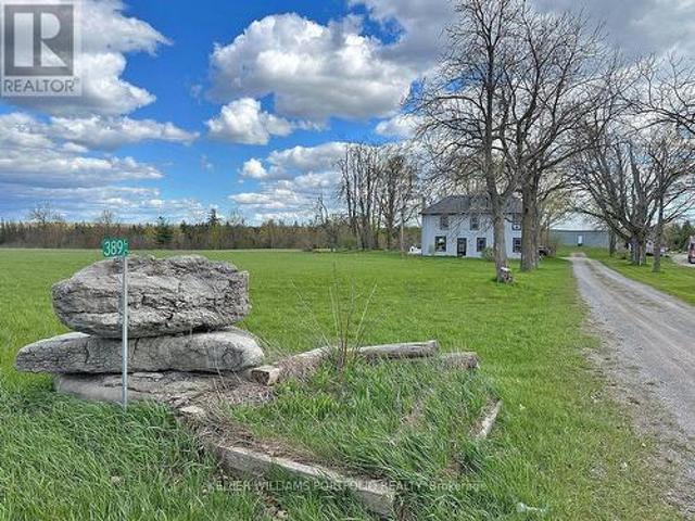 House for sale in Methuen, Ontario