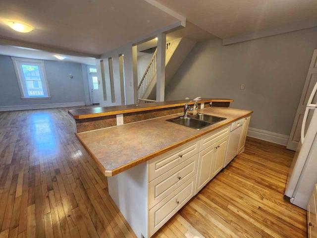 Apartment for rent in Mulhurst Bay, Ontario