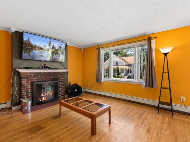 House for sale in Lincoln, Rhode Island