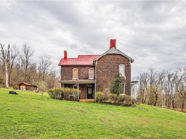 House for sale in East Millsboro, Pennsylvania