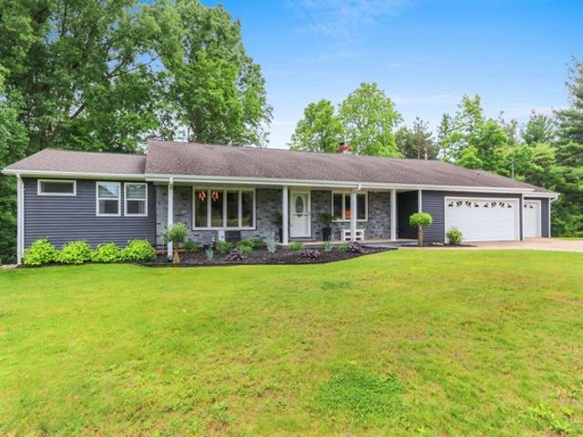 House for sale in Oneida, Wisconsin