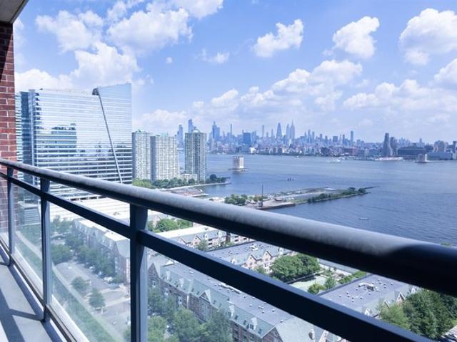 Condo for sale in Jersey City, Hudson County