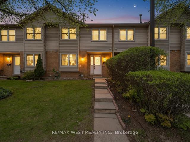 Condo for sale in Burlington, Ontario