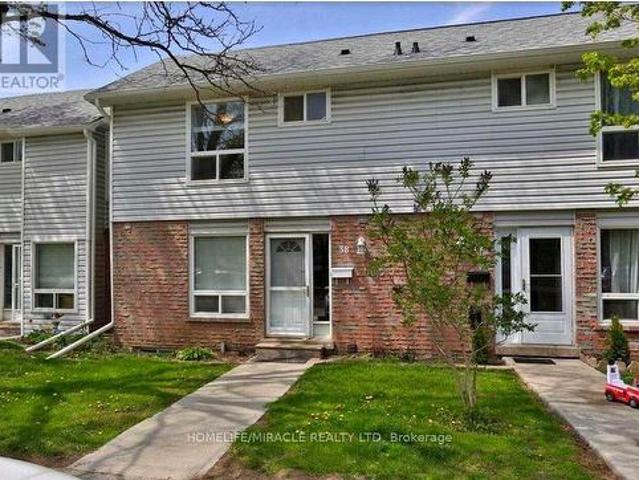 Townhouse for rent in Kitchener, Ontario