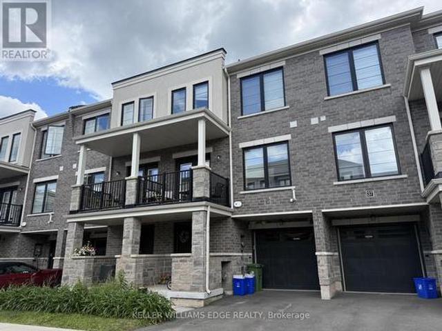 Townhouse for rent in Ancaster, Ontario