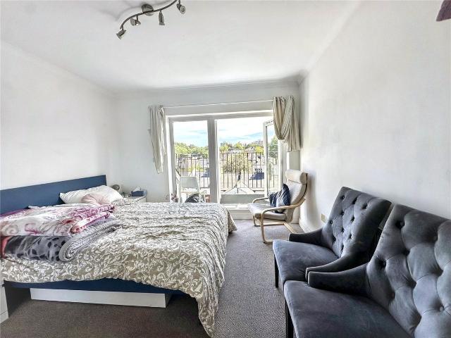 Apartment for rent in Roehampton, Greater London