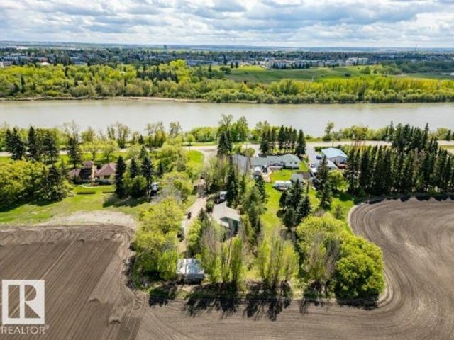House for sale in Lamoureux, Alberta