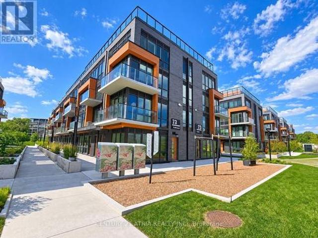 Townhouse for rent in Don Valley East, Toronto