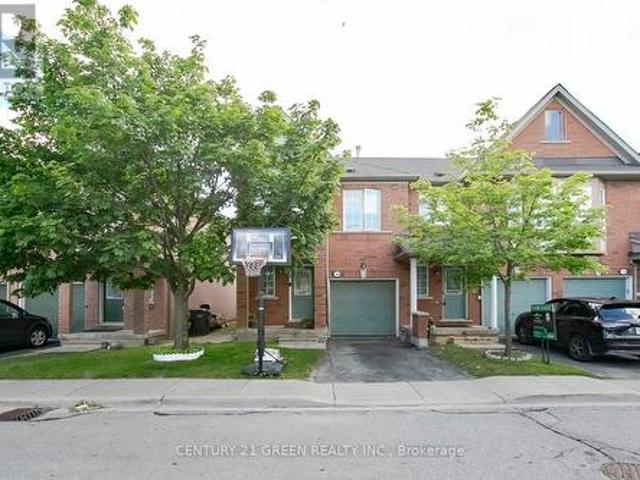 Townhouse for sale in Mississauga, Ontario