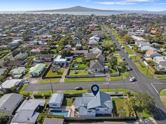 House for sale in Devonport, Oroua County