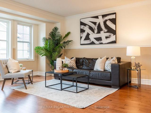Townhouse for sale in Woburn, Ontario