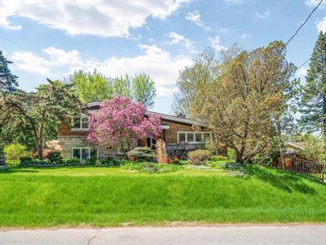 House for sale in Beaconsfield House for sale in Beaconsfield