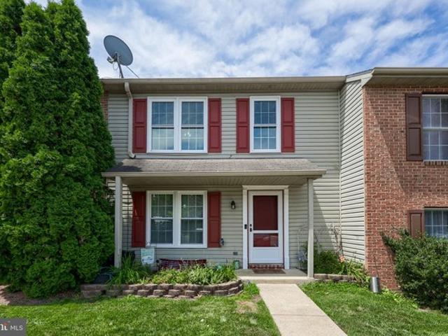 Townhouse for sale in Leola, Pennsylvania