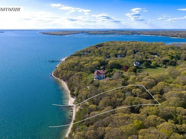 Land for sale in Wainscott, New York