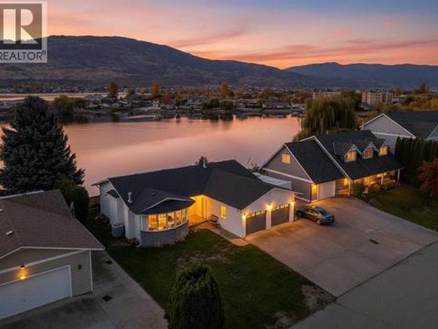 House for sale in Osoyoos, British Columbia