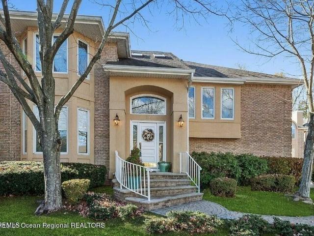 House for rent in Holmdel