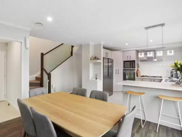 House for sale in Oratia