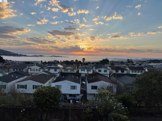 House for sale in Daly City, San Mateo County