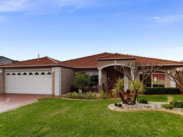 Apartment for rent in Iluka, Western Australia