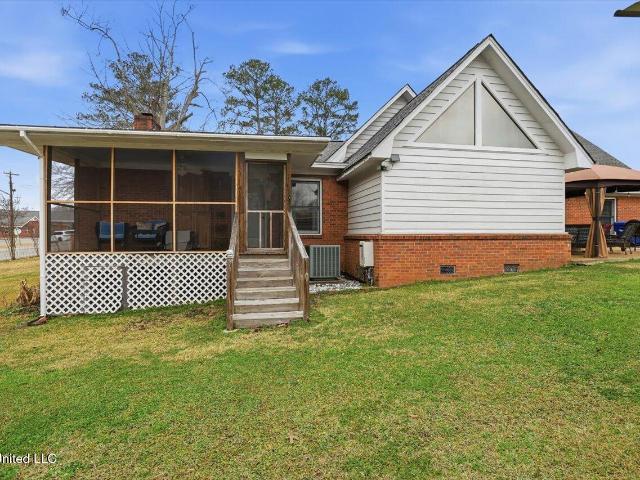 House for sale in Lake, Mississippi