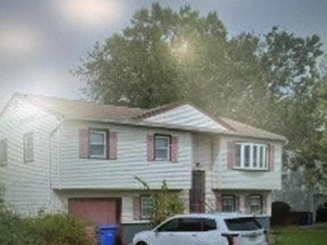 House for sale in Piscataway, New Jersey