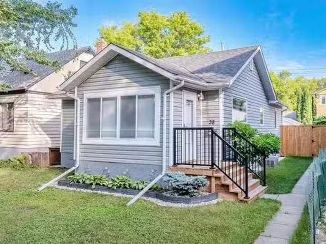 House for sale in East St. Paul, Manitoba
