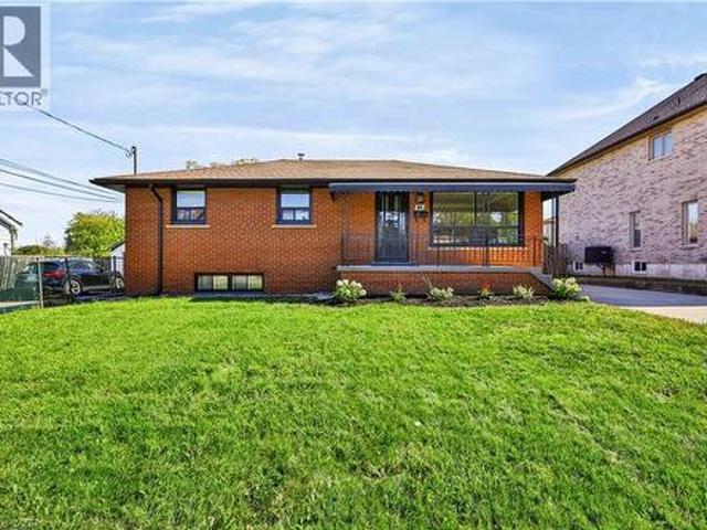 House for sale in Poplar Park, Hamilton