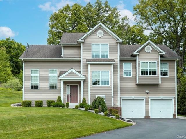 House for sale in Holmes, New York