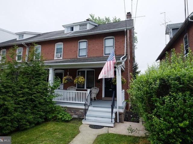 Townhouse for sale in Lansdale, Pennsylvania