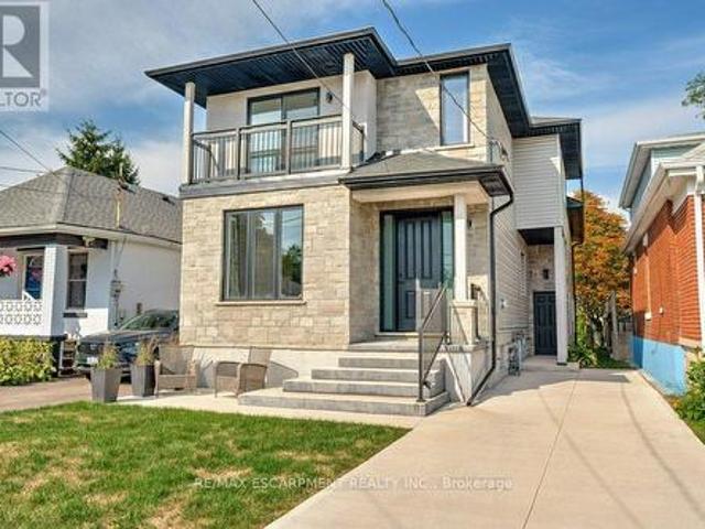 House for sale in Ancaster, Ontario