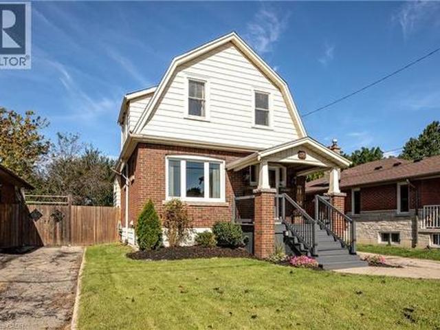House for sale in Ancaster, Ontario