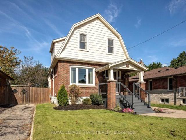 House for sale in Ancaster, Ontario