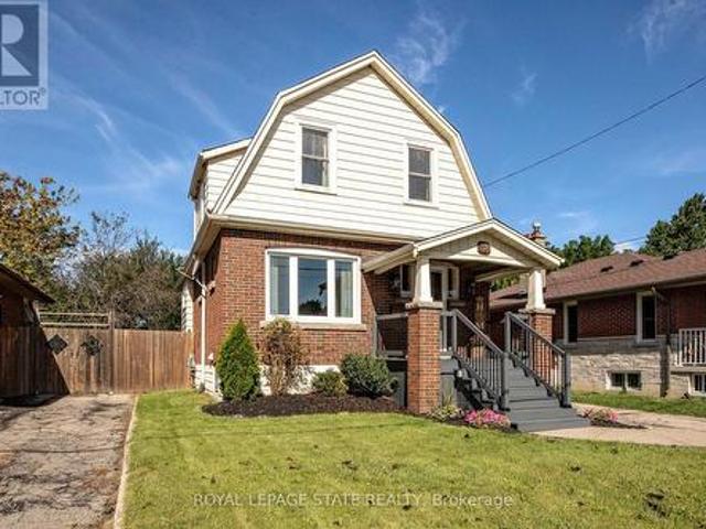 House for sale in Ancaster, Ontario
