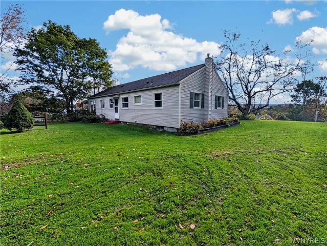 House for sale in Fillmore, Town of Hume