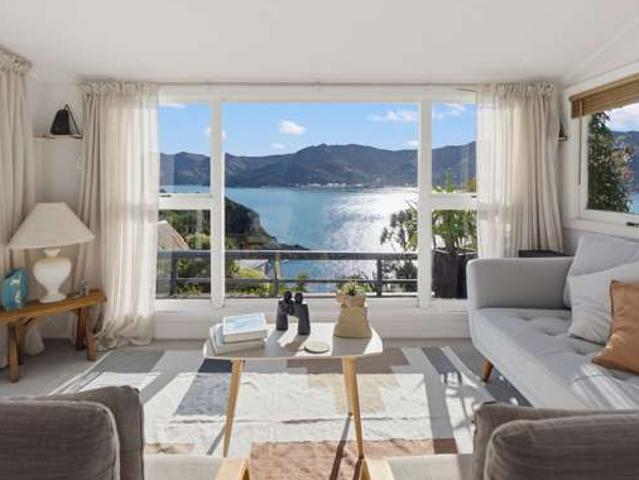 House for sale in Little Akaloa, Canterbury