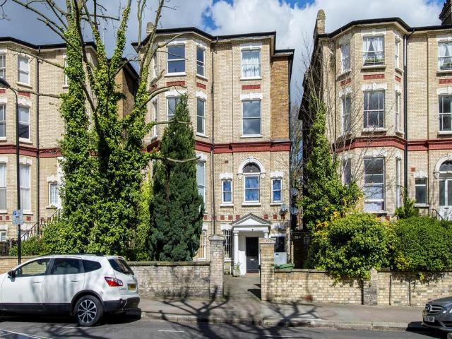 Apartment for rent in Primrose Hill, Greater London
